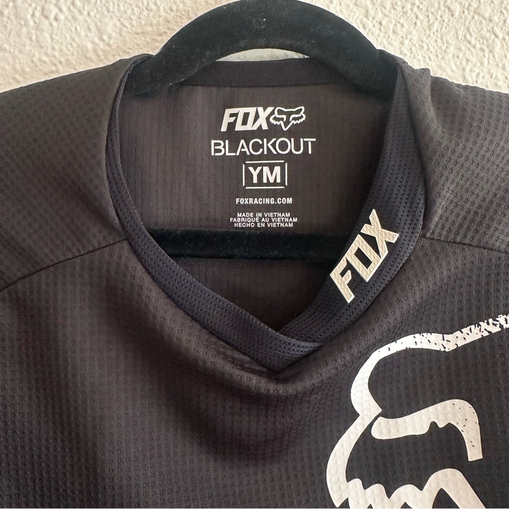 Fox riding shirt, youth medium - Picture 3 of 4